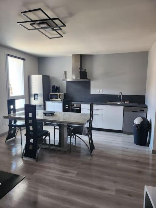 Appartement Sandonato Clermont-lʼHérault エクステリア 写真
