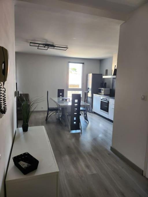Appartement Sandonato Clermont-lʼHérault エクステリア 写真